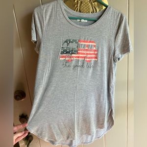 Red white blue patriotic 70’s van shirt